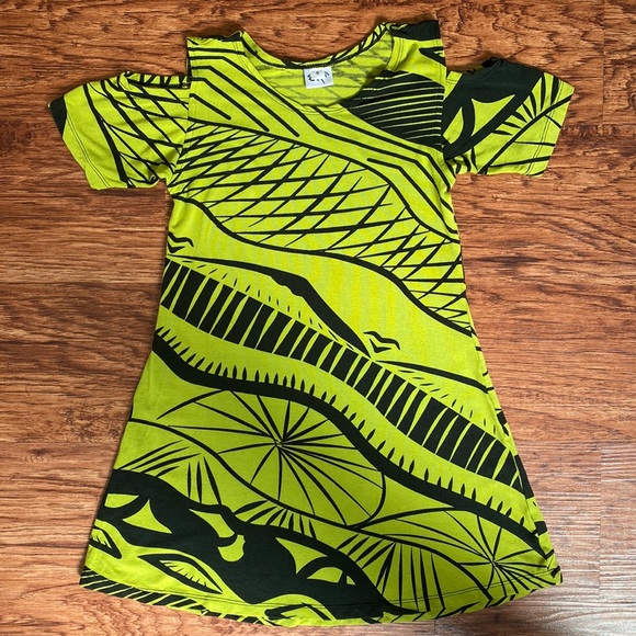 Missing Polynesia Girls Dress - Picture 1 of 4